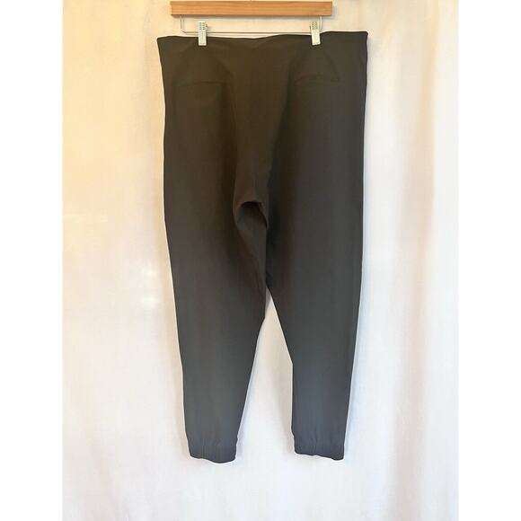 Albion Fit Jetsetter Joggers XXL Black EUC Zipper Ankles Women Pull On - Picture 6 of 10